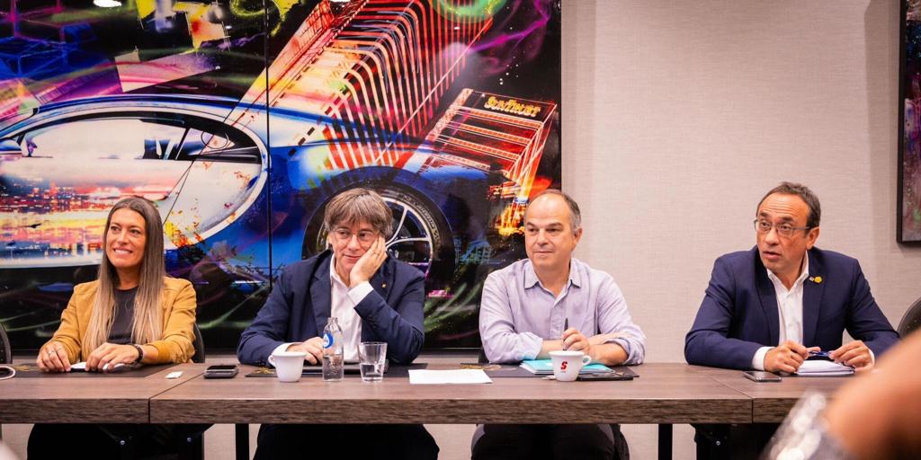 Puigdemont se reúne este miércoles en Bruselas con la dirección permanente de Junts