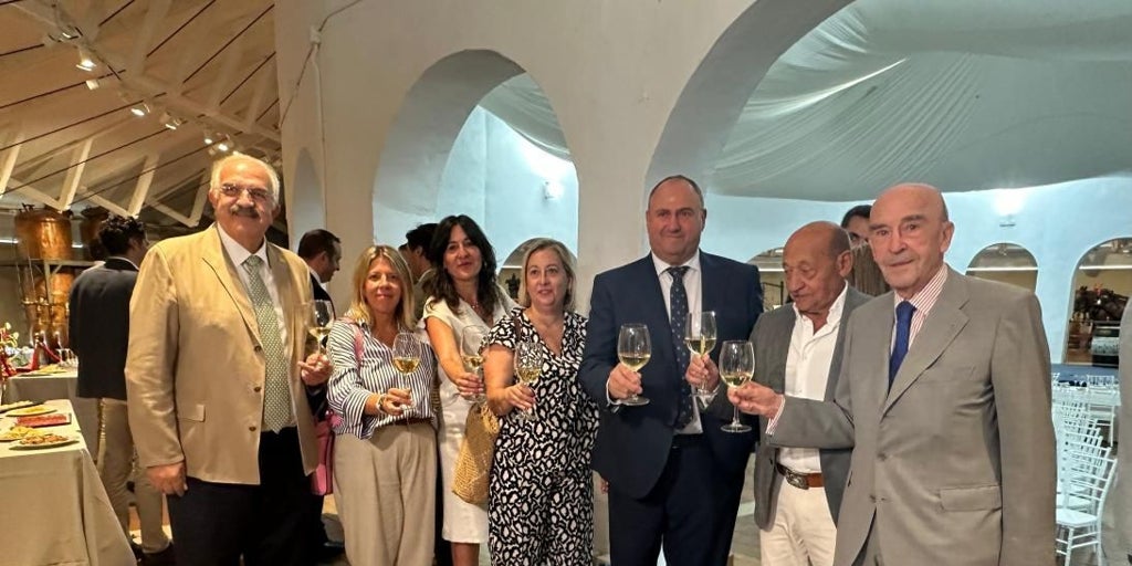 Castilla-La Mancha ha invertido 332 millones en la reestructuración de 90.400 hectáreas para mejorar la competitividad del sector vitivinícola