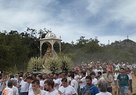 La emocionante 'Bajá' de la Virgen de la Sierra de Cabra, en imágenes