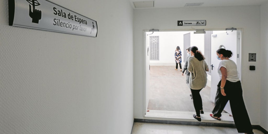 La espera para las citas de Atención Primaria al especialista de Salud Mental en Andalucía se reducen en seis días en los últimos dos años