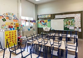 La Comunidad Valenciana arranca el  curso con más docentes, 3.000 alumnos en aulas prefabricadas y  paridad lingüística