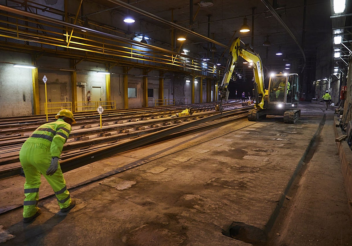 Trabajos en el interior de la línea 6 de Metro