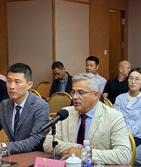 Imagen secundaria 2 - La misión comercial encabezada por el alcalde, Carlos Velázquez, persigue consolidar la imagen de Toledo como destino turístico de calidad, con especial atención a su artesanía -damasquinado y espadería- y a su riqueza cultural y patrimonial.