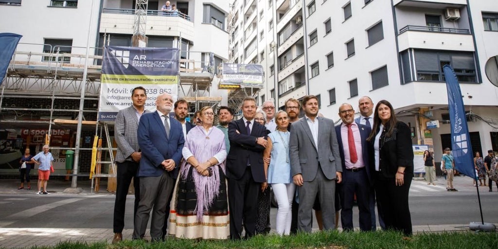 El Gobierno regional concluirá en 2026 la rehabilitación de 478 viviendas en  La Pajarita  de Albacete
