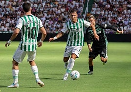 Enfermería del Córdoba CF: Juan María Alcedo se lesiona el hombro y podría estar varios meses de baja