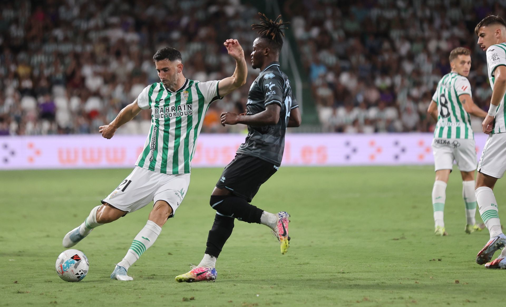 La inmensa alegría del primer triunfo del Córdoba CF esta temporada, en imágenes