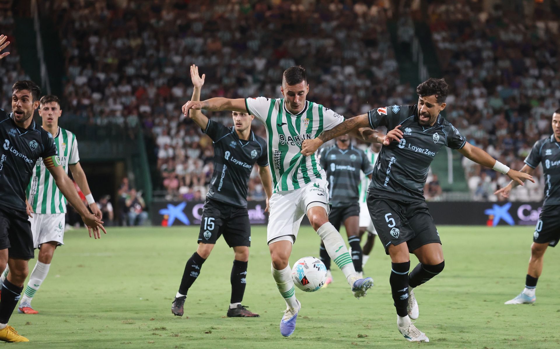 La inmensa alegría del primer triunfo del Córdoba CF esta temporada, en imágenes