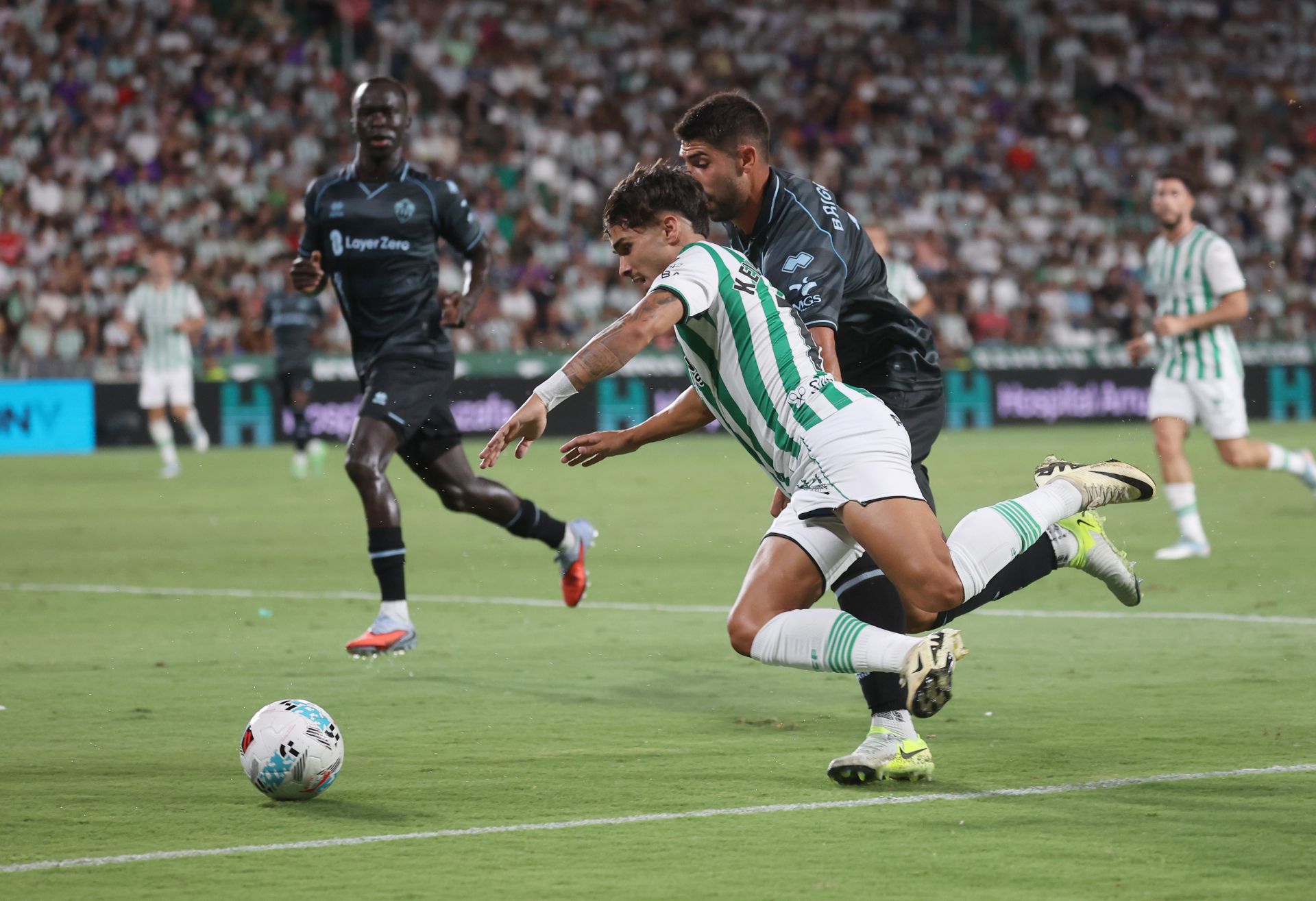 La inmensa alegría del primer triunfo del Córdoba CF esta temporada, en imágenes