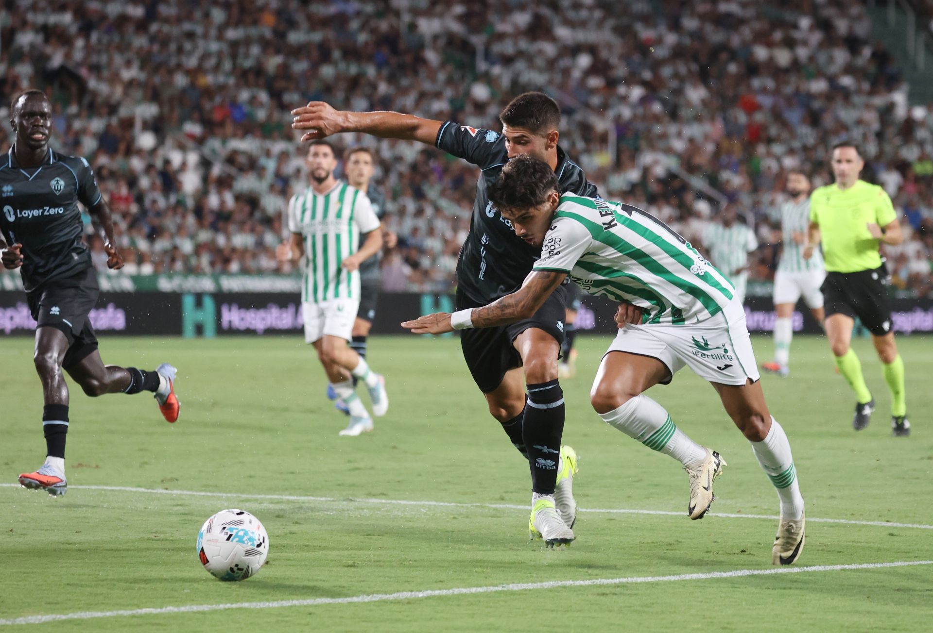 La inmensa alegría del primer triunfo del Córdoba CF esta temporada, en imágenes