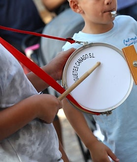 Imagen secundaria 2 - Los vecinos de Santa Cruz del Retamar claman en Toledo por un colegio digno: «No es capricho, es necesidad»