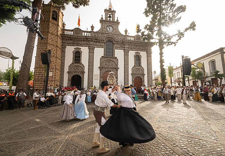 Las Fiestas del Pino: devoción, patrimonio el encuentro de una isla camino a Teror