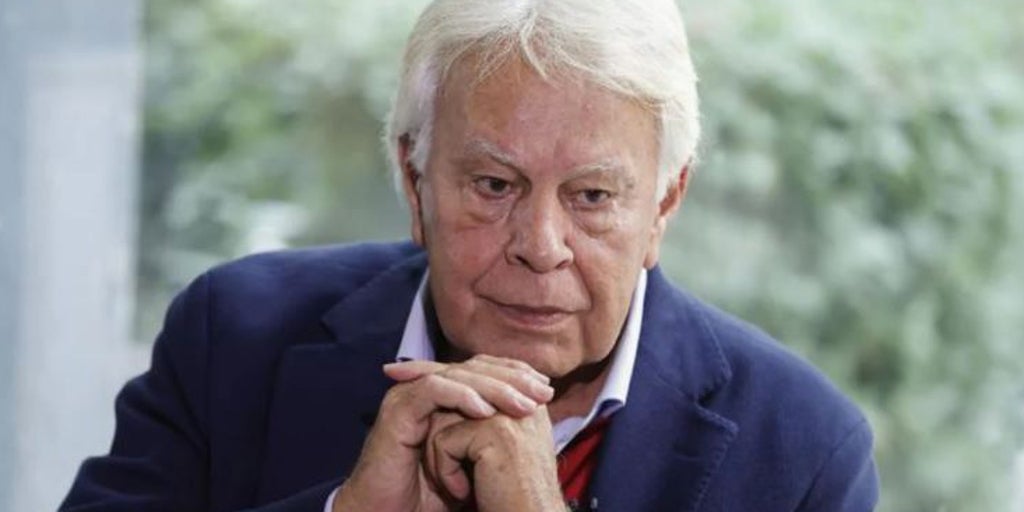 Felipe González alerta de una «anomalía» en la política catalana por el papel de Puigdemont