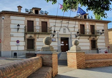 Beatriz Rodríguez, oliera del Año, y Ángel Martín de la Cuadra, Medalla de Oro e Hijo Predilecto a título póstumo en Olías del Rey