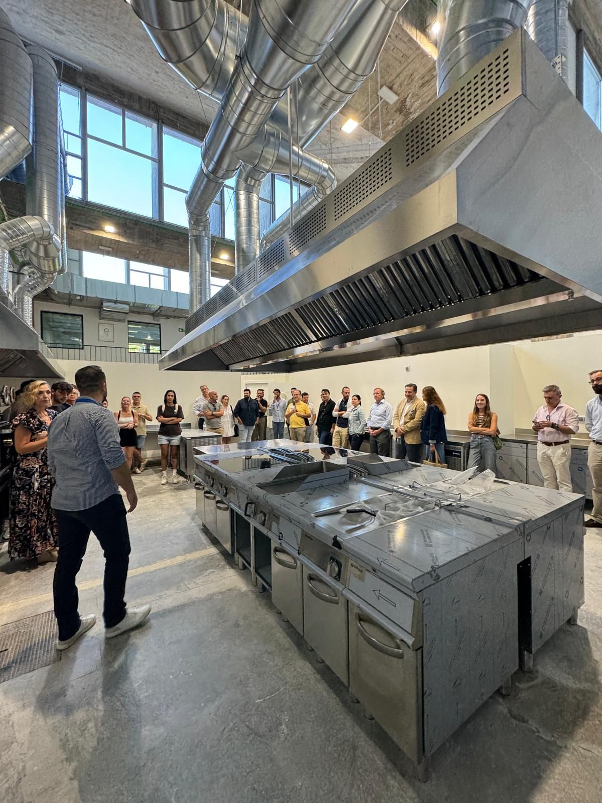 La presentación del centro de formación de Paco Morales en Córdoba, en imágenes