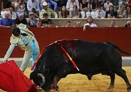 Cuadri: Un tránsito entre la psicosis y la bravura para cerrar el 'Alfarero de Oro' en Villaseca de la Sagra