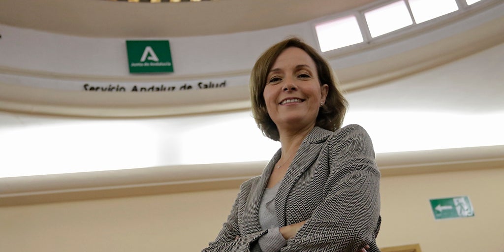 La gerente del Servicio Andaluz de Salud (SAS), tras ser llamada a declarar por los contratos: «Actué dentro de la legalidad: estoy tranquila»