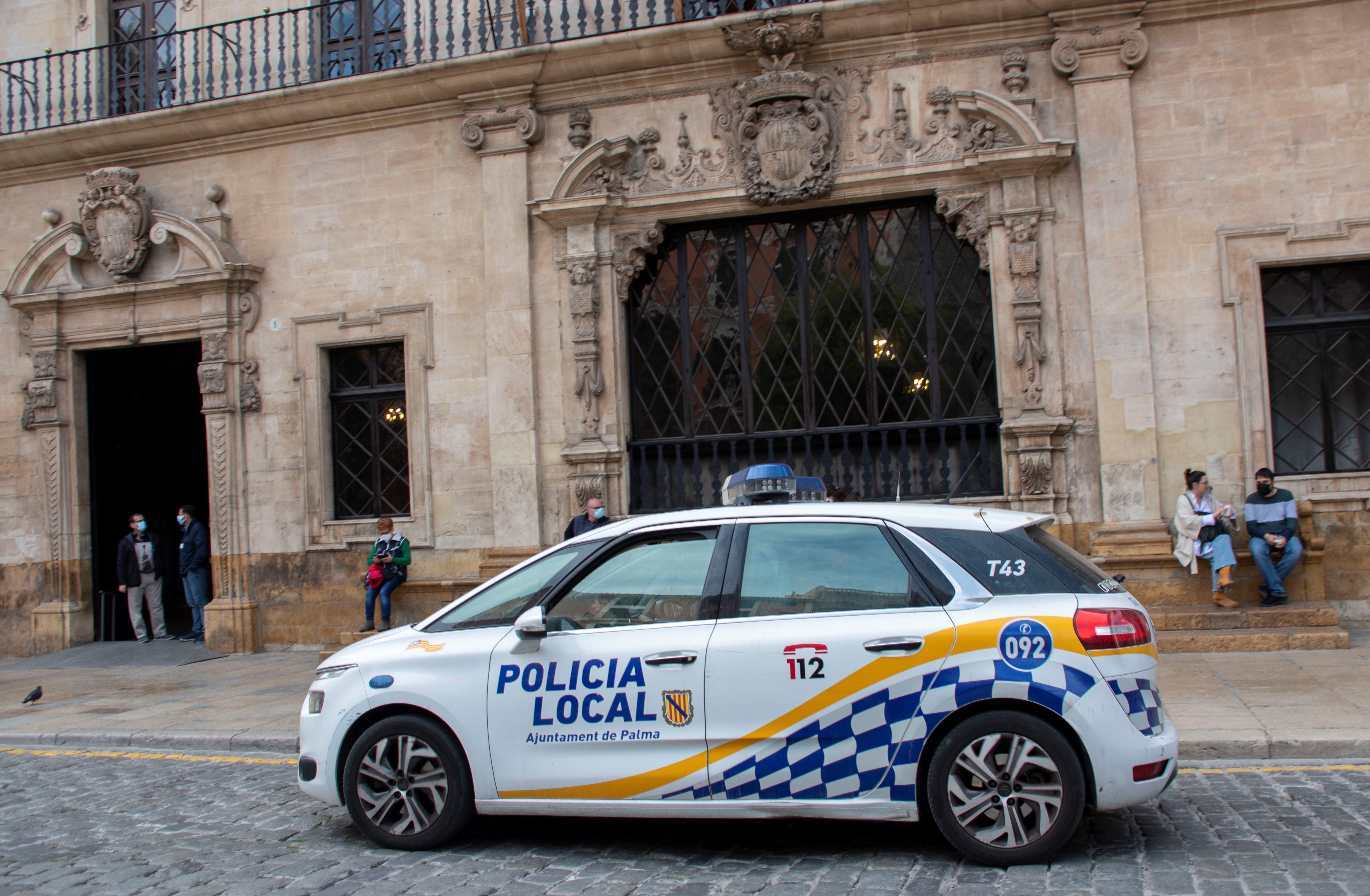 Detenido un funcionario de Alcúdia (Mallorca) por empadronar a más de 400 ciudadanos extranjeros