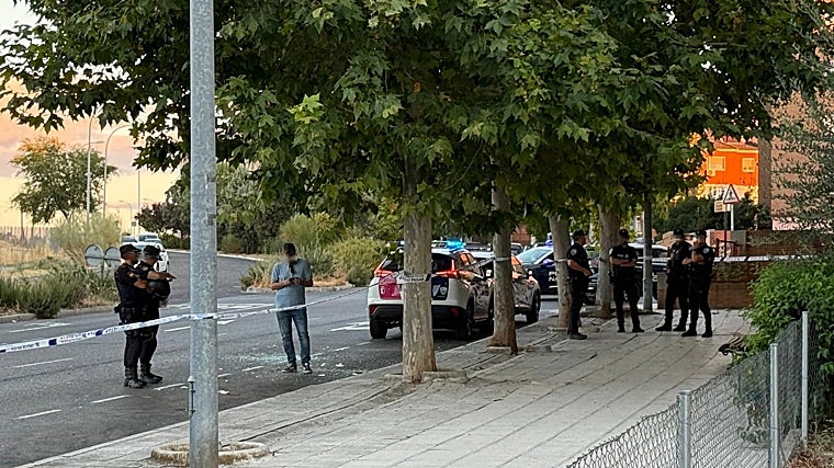 La policía estableció un cordón policial para evitar el linchamiento de uno de los presuntos agresores