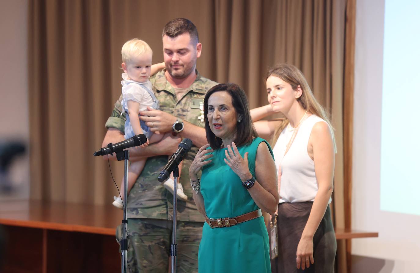 La entrega de medallas a la Brigada &#039;Guzmán el Bueno&#039; de Cerro Muriano, en imágenes