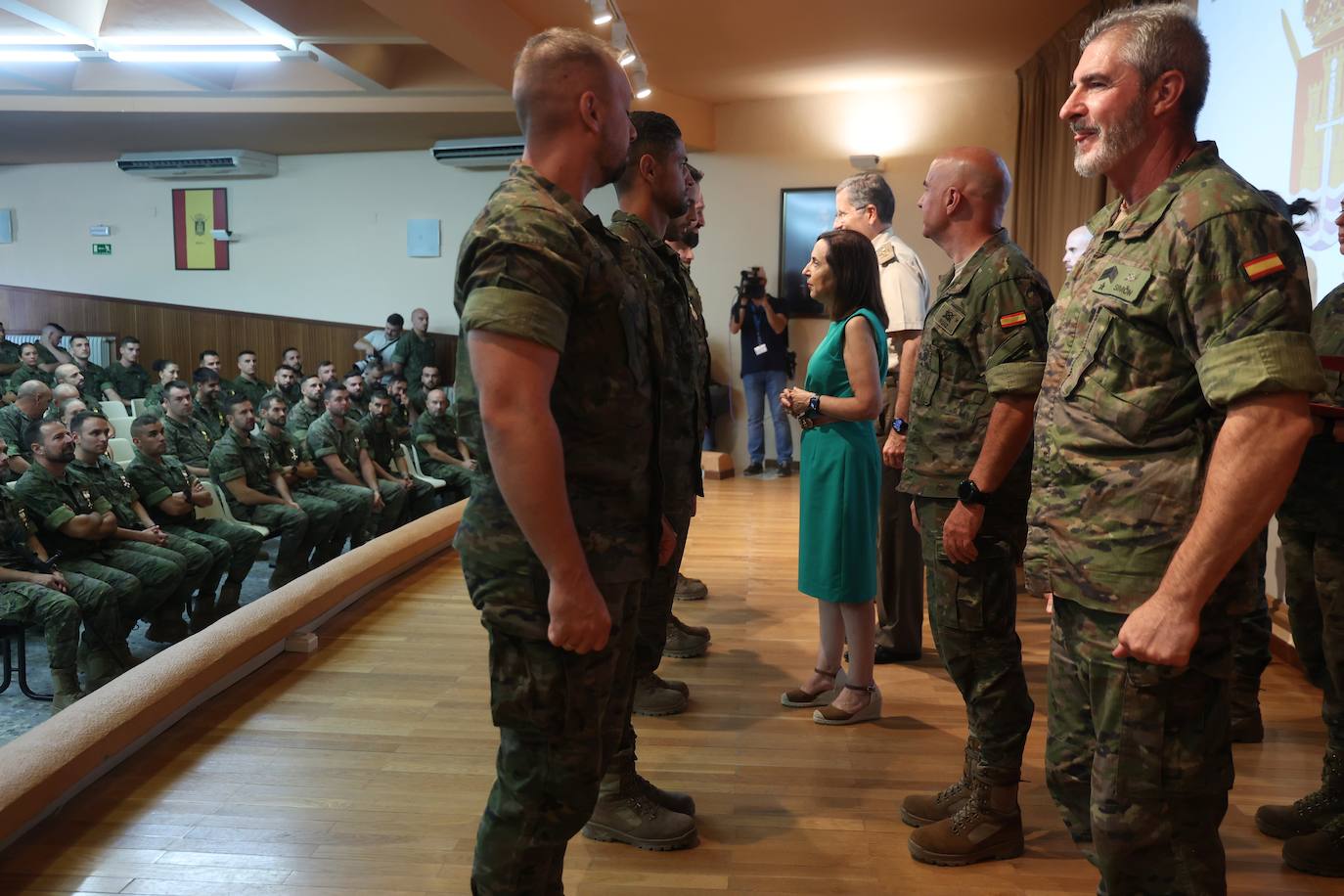 La entrega de medallas a la Brigada &#039;Guzmán el Bueno&#039; de Cerro Muriano, en imágenes