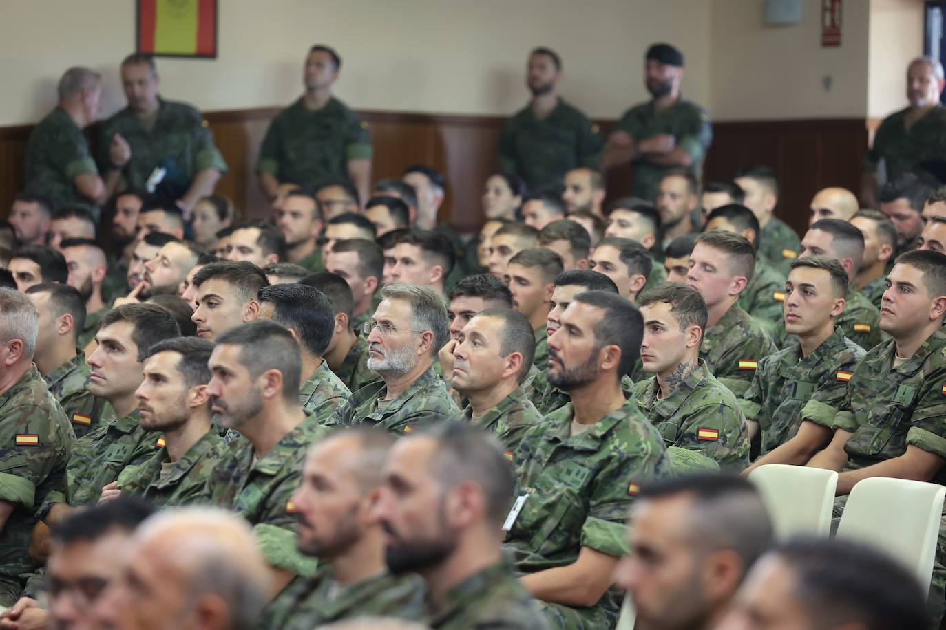 La entrega de medallas a la Brigada &#039;Guzmán el Bueno&#039; de Cerro Muriano, en imágenes
