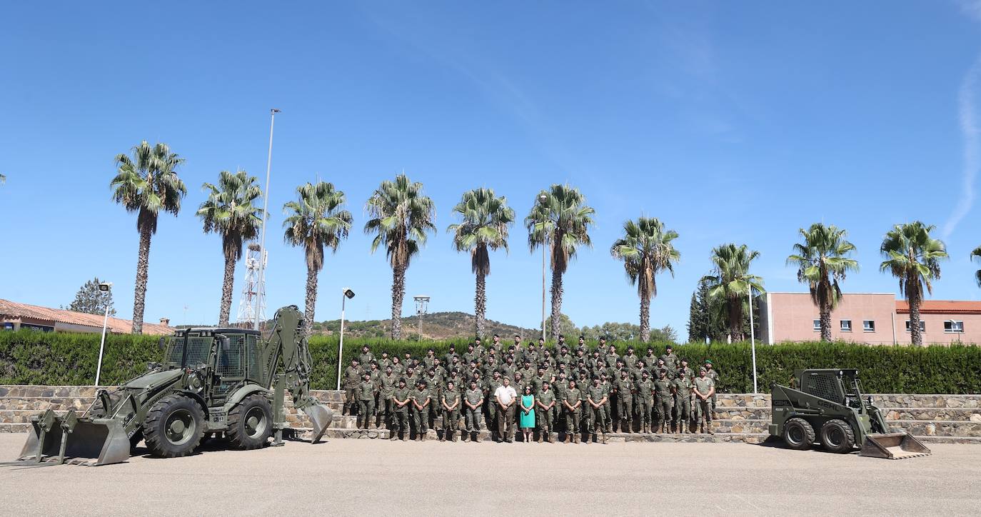 La entrega de medallas a la Brigada &#039;Guzmán el Bueno&#039; de Cerro Muriano, en imágenes