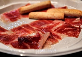 Suscribirse mensualmente para comer jamón 5 estrellas ya es posible: este es su precio