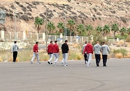 Nueve muertos y 500 inmigrantes ilegales en dos semanas destapan el colapso migratorio en Almería