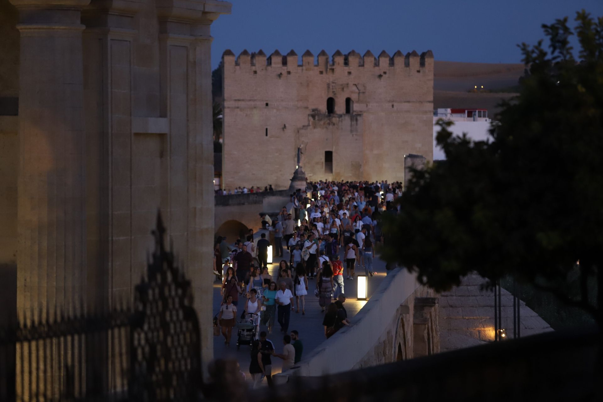 La Noche del Patrimonio llena las calles y monumentos de Córdoba, en imágenes