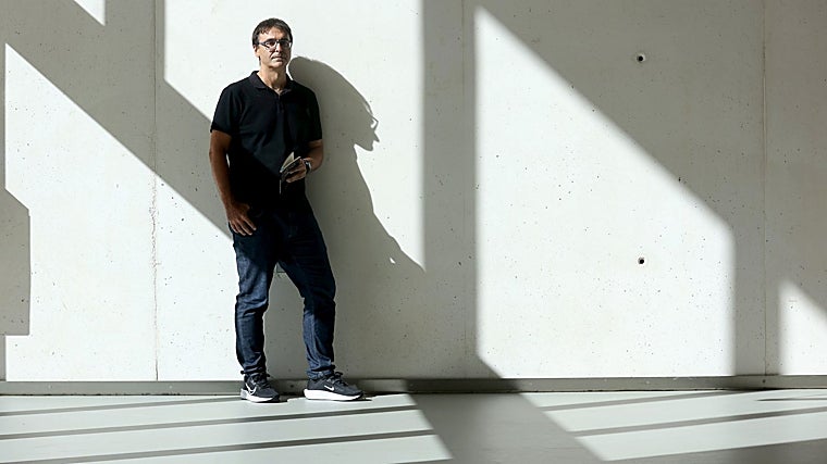 Pablo García Casado, en la Biblioteca Grupo Cántico