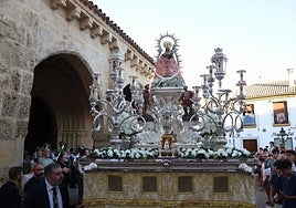La Virgen de Villaviciosa, luz en el atardecer de septiembre en Córdoba