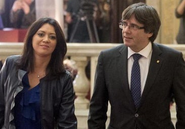 El PSC renueva el contrato de 7.000 euros al mes a la mujer de Puigdemont después de la reunión con Illa