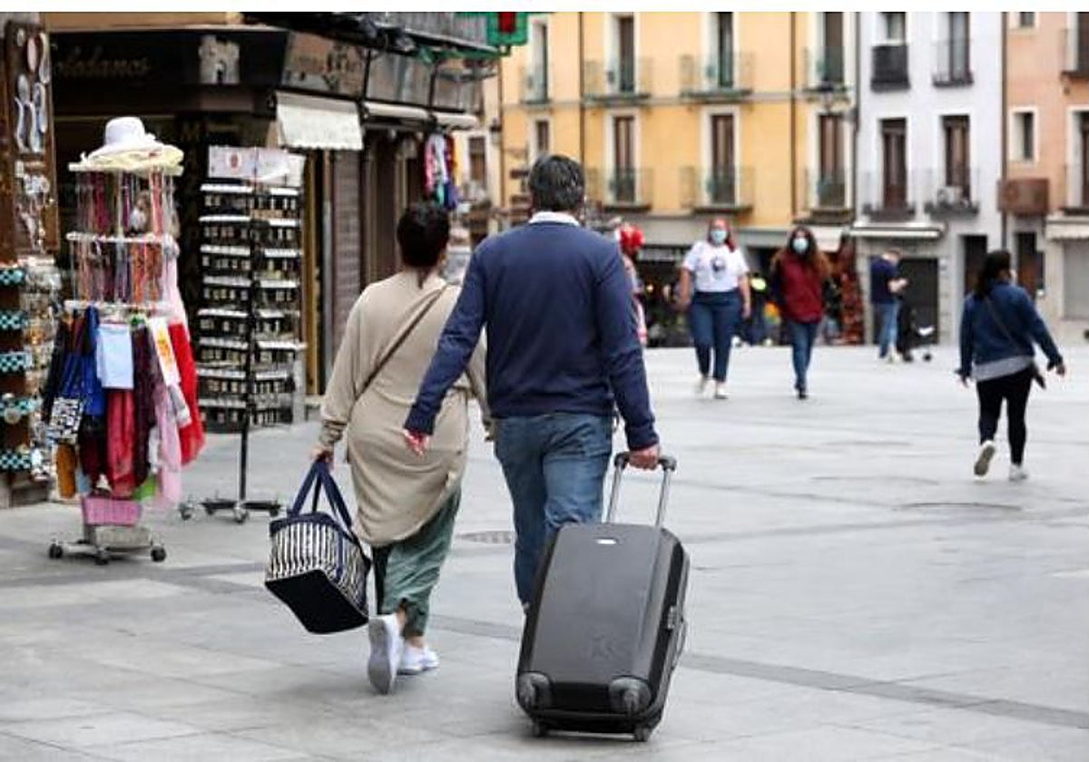 Turistas por las calles de Toledo