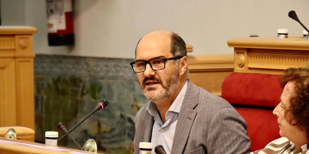Velasco recuerda al PSOE de Toledo que la competencia sobre pisos turísticos es de la Junta y no del Ayuntamiento
