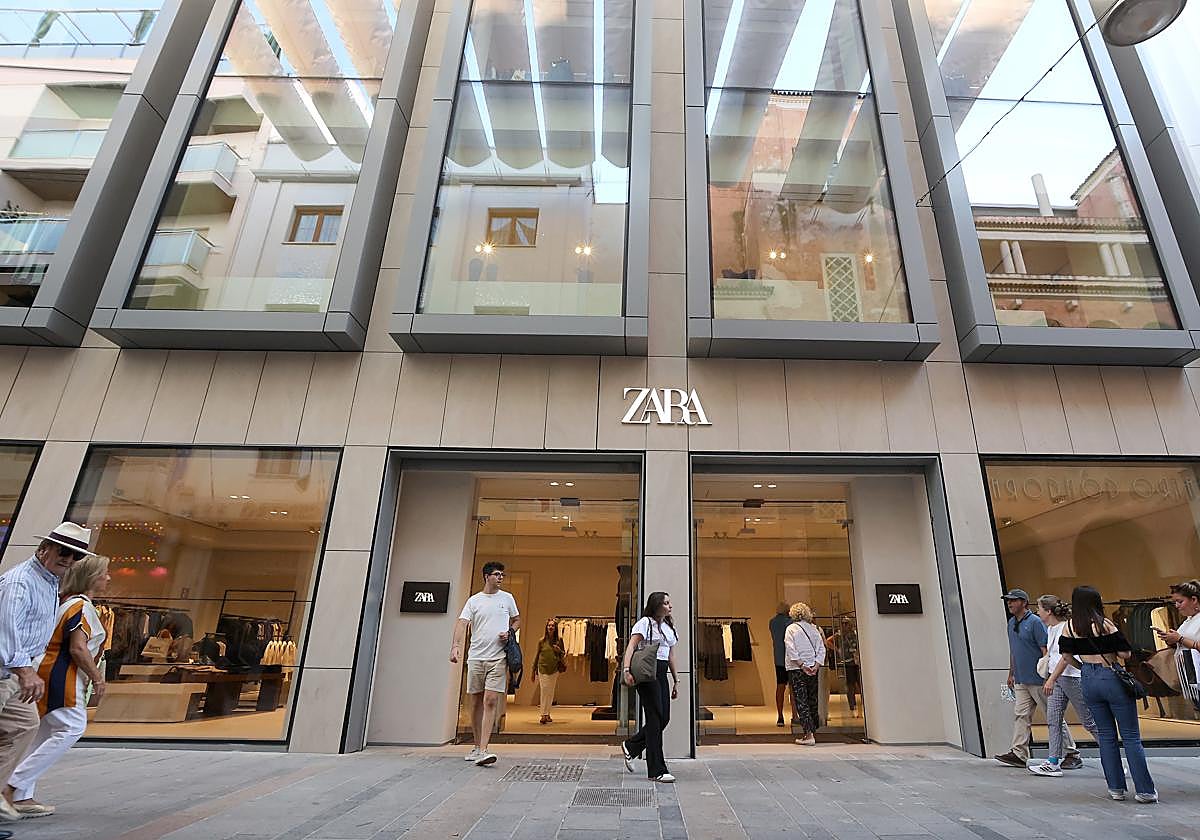 Fachada de la megatienda de Zara en Jesús y María