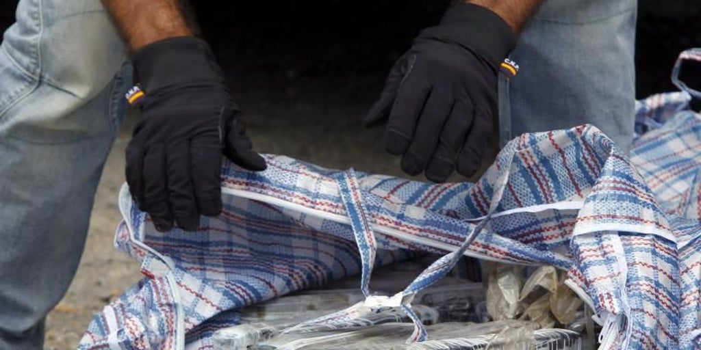 Prisión para tres colombianos por el alijo de 3.600 kilos de cocaína que habría llegado a Galicia en narcosubmarino