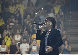 Decenas de fans se quedan fuera del concierto de Quevedo en Málaga por entradas falsas: así es la estafa que investiga la Policía Nacional