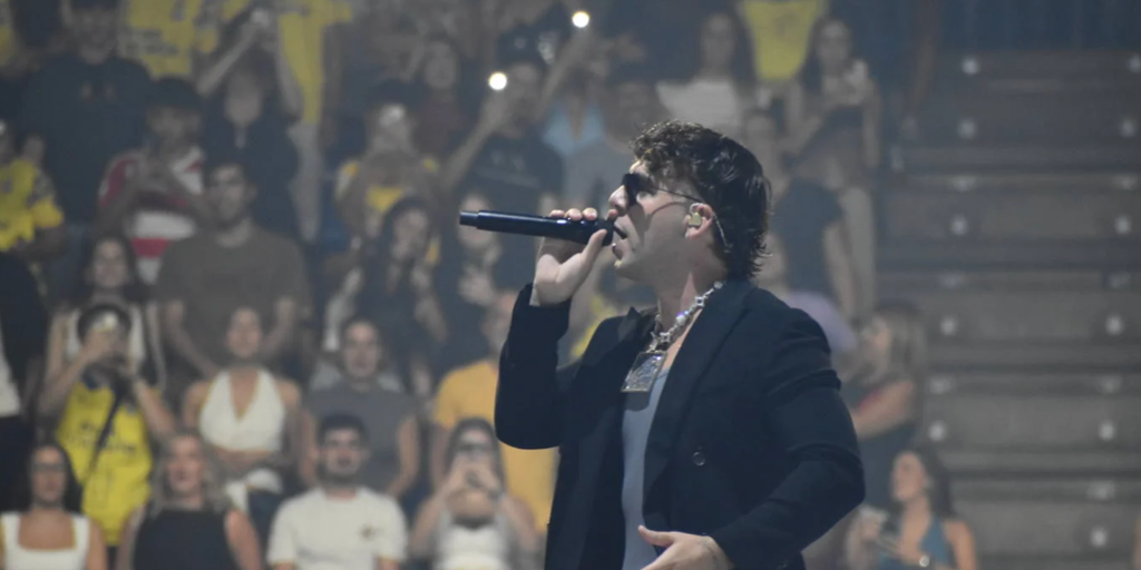 Decenas de fans se quedan fuera del concierto de Quevedo en Málaga por entradas falsas: así es la estafa que investiga la Policía Nacional