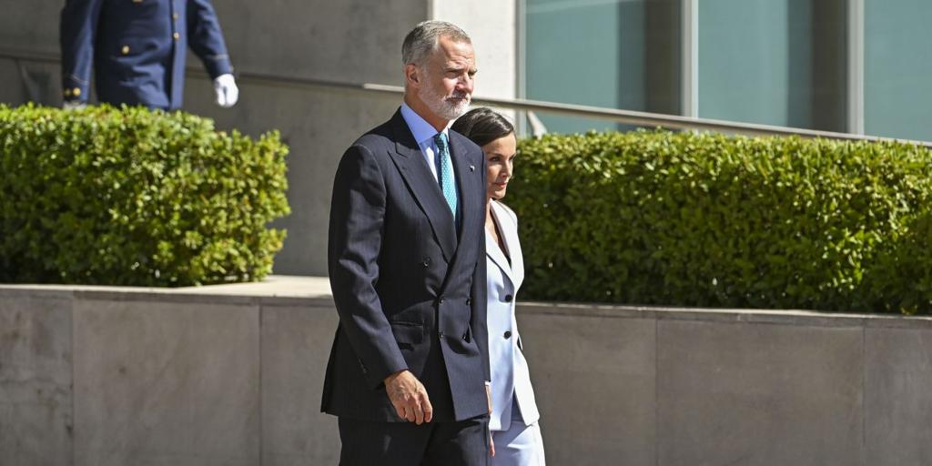 Felipe VI reclama en Egipto «diálogo y reconciliación» en plena ofensiva terrestre de Israel sobre Gaza