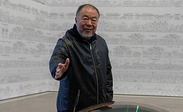 Ai Weiwei, durante la inauguración de la muestra