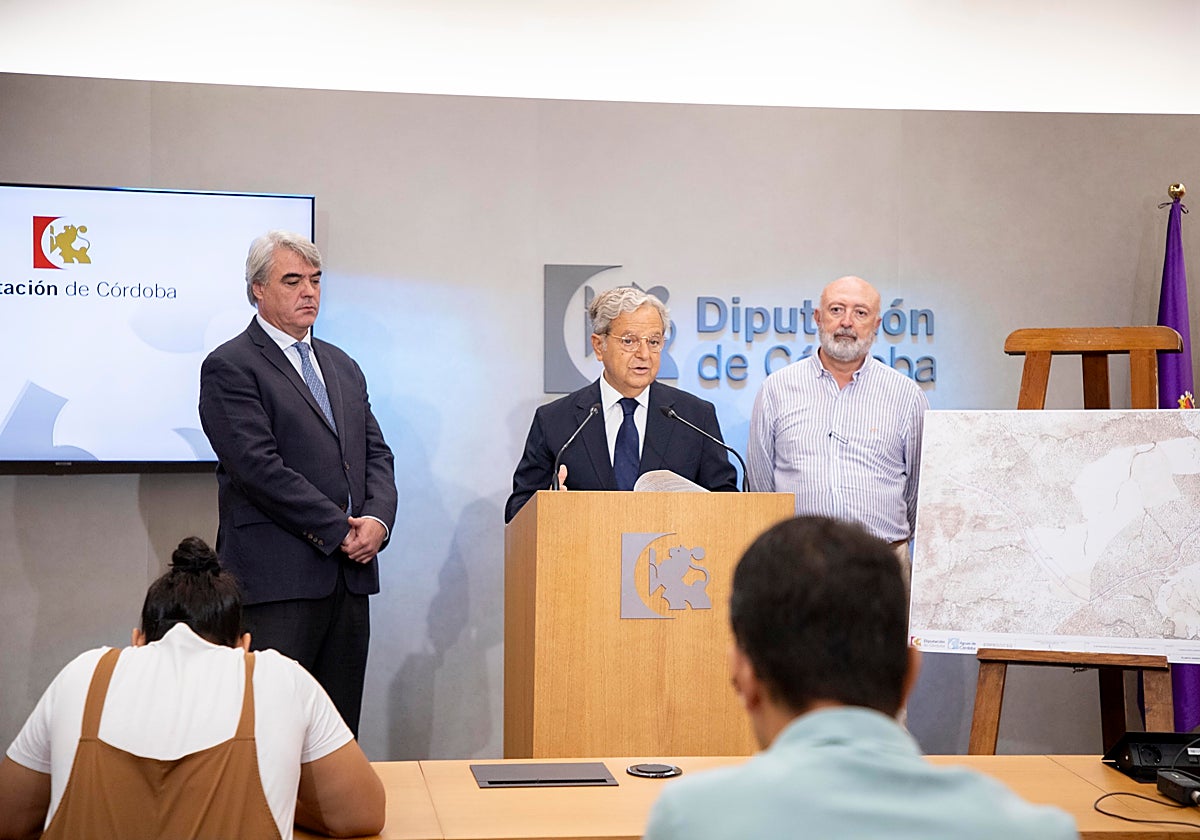 Salvador Fuentes en la presentación del proyecto