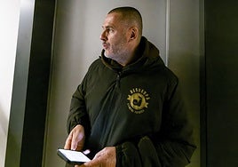 La Fiscalía denuncia al líder de Desokupa por incitación al odio contra inmigrantes