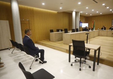 La Audiencia suspende el juicio por prevaricación contra el exedil Dorado ante la falta de un testigo crucial