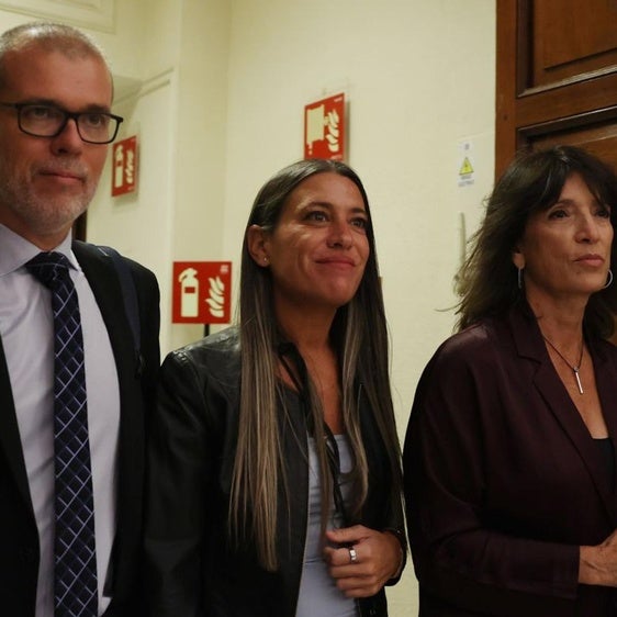El PSOE recula ahora con la imposición del catalán en las empresas