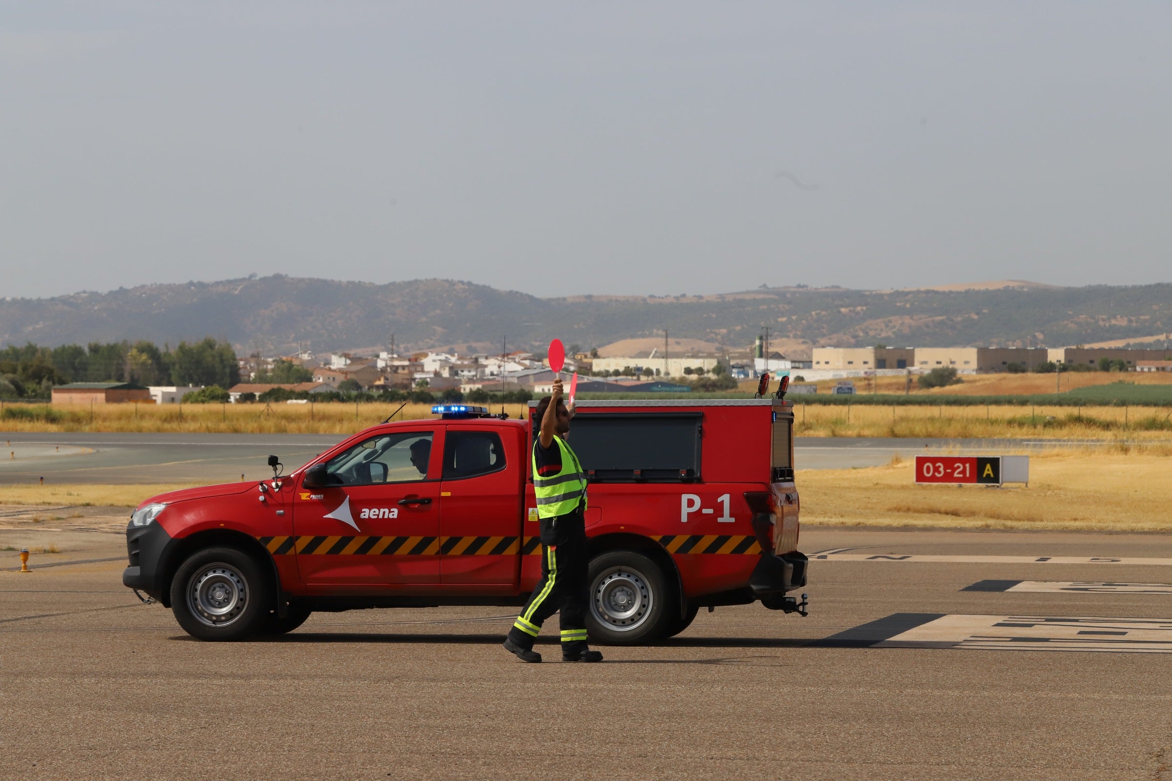 Así ha sido la llegada al aeropuerto de Córdoba del primer vuelo de Vueling
