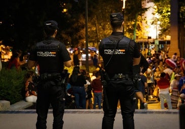Persecución y tiroteo en Retiro: un hombre intenta embestir a la Policía tras robar una furgoneta