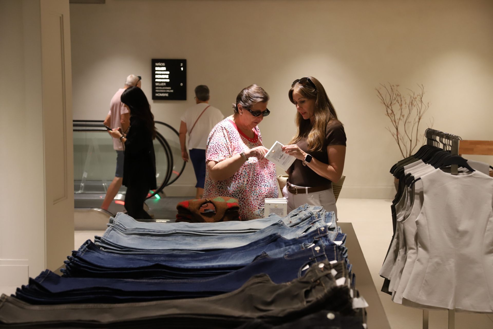 En imágenes, la inauguración de la megatienda de Zara en Córdoba