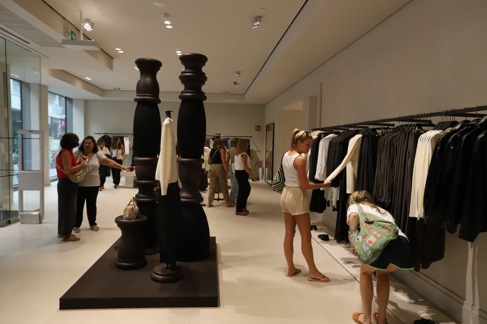 En imágenes, la inauguración de la megatienda de Zara en Córdoba