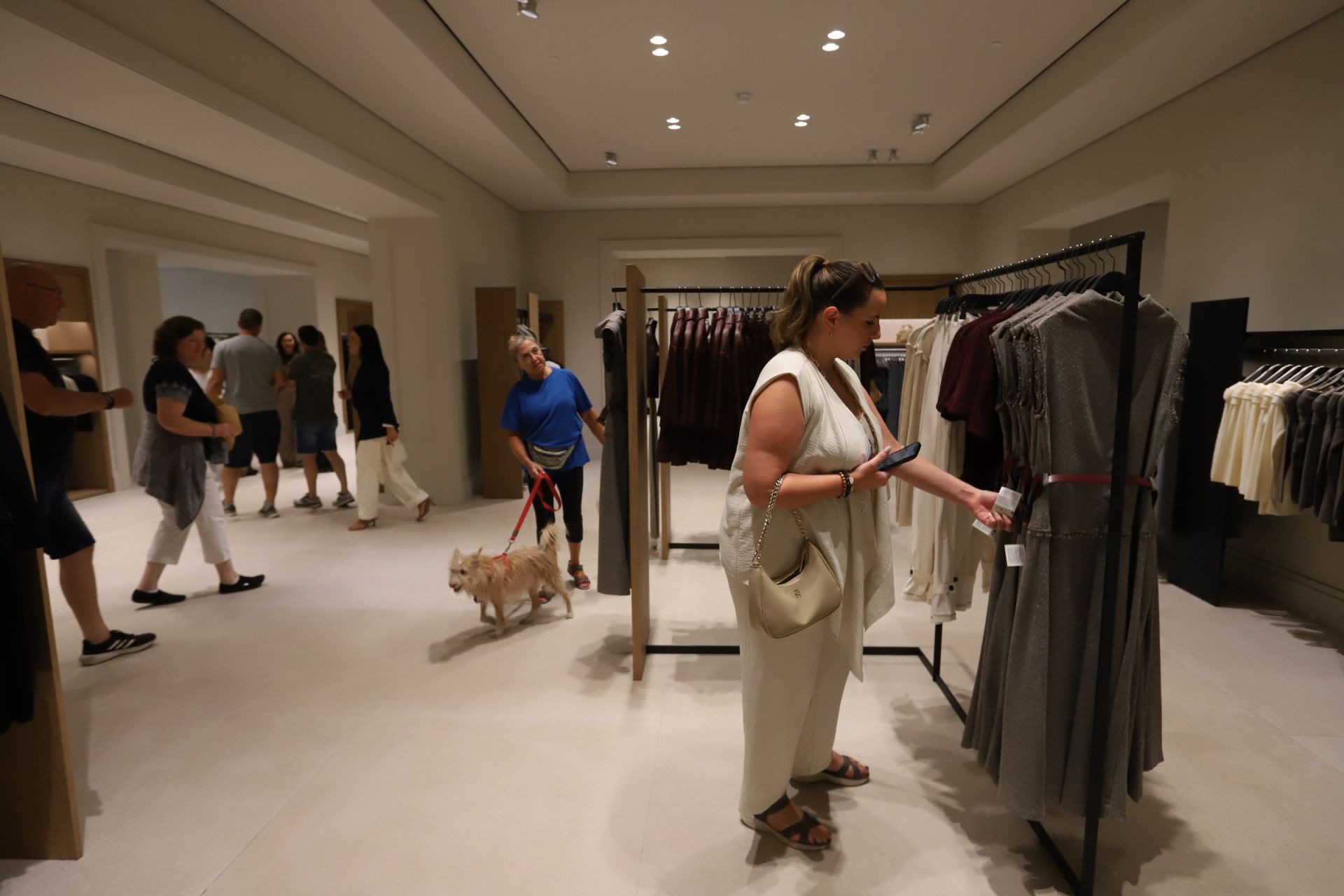 En imágenes, la inauguración de la megatienda de Zara en Córdoba