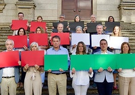 El debate sobre Gaza llega a municipios y al Parlamento gallego de la mano del PSOE